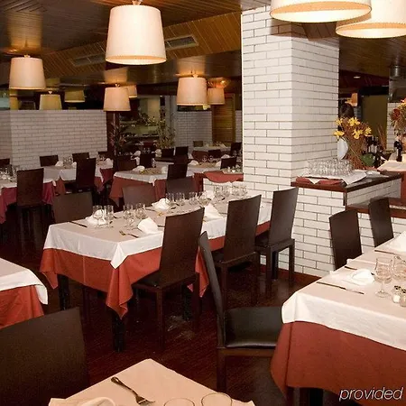 Ξενοδοχείο Center 4*
