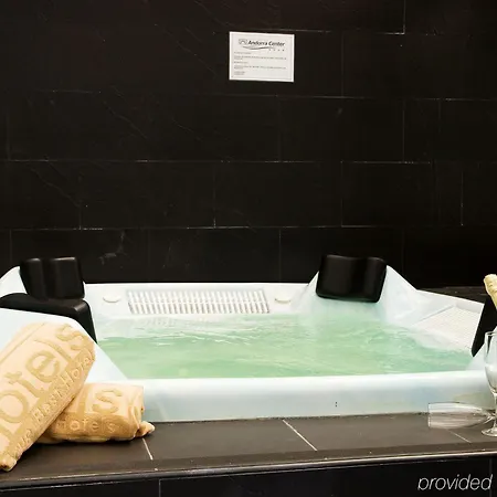 Hotel Center 4*