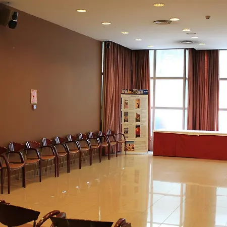Center Hotel 4*