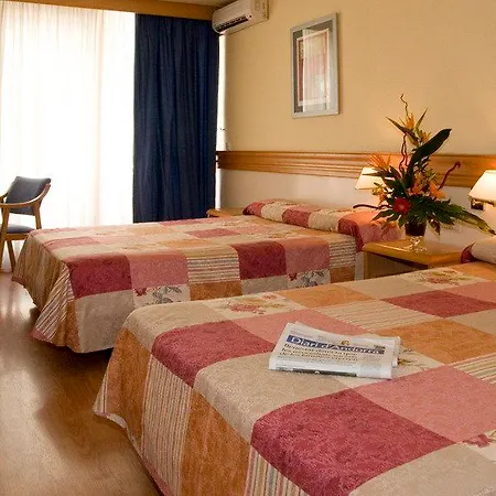 Ξενοδοχείο Center 4*